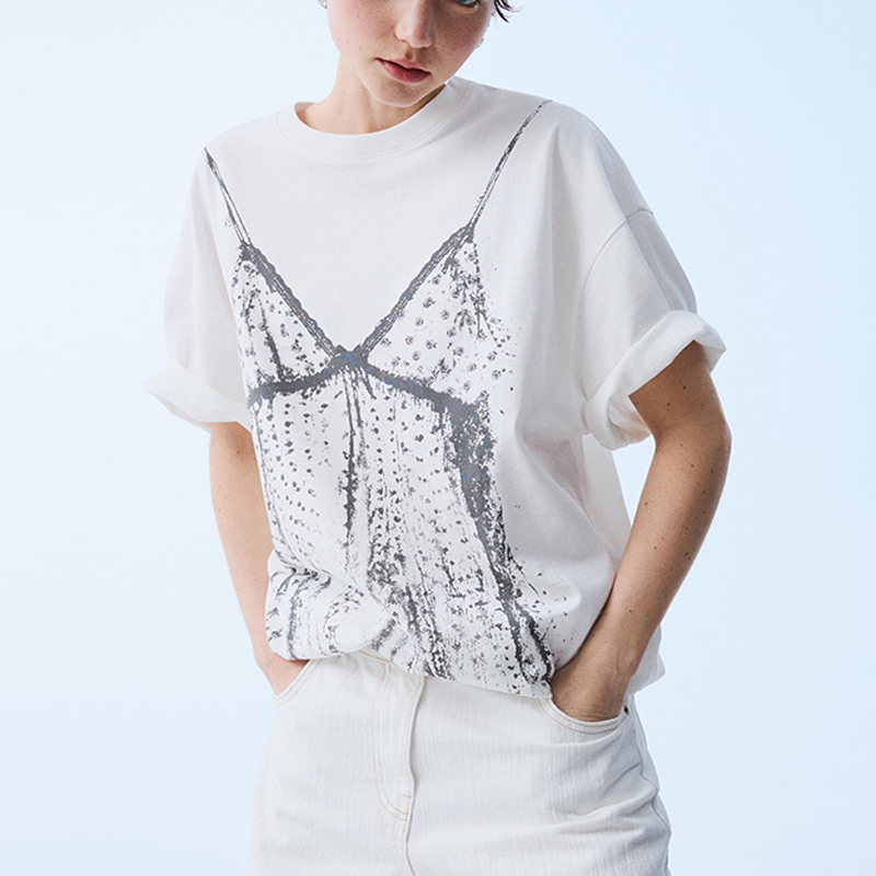 hongfeng manufactures basic t shirts for women with high-quality fabric for ultimate comfort.